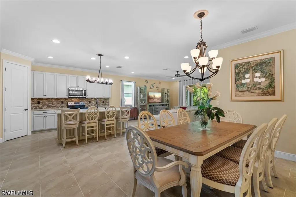 3865 Helmsman Drive Naples FL 34120
