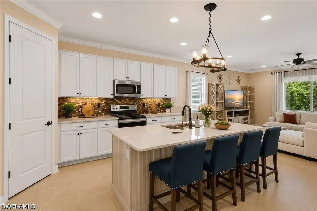 3865 Helmsman Drive Naples FL 34120
