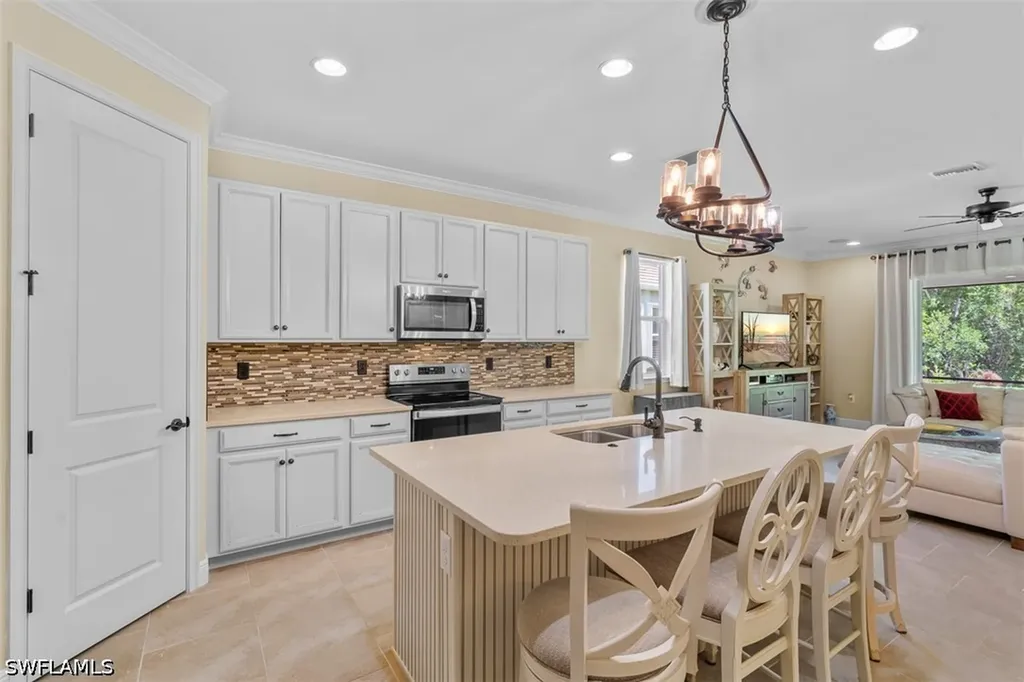 3865 Helmsman Drive Naples FL 34120