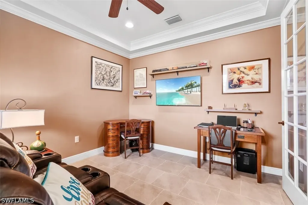 3865 Helmsman Drive Naples FL 34120