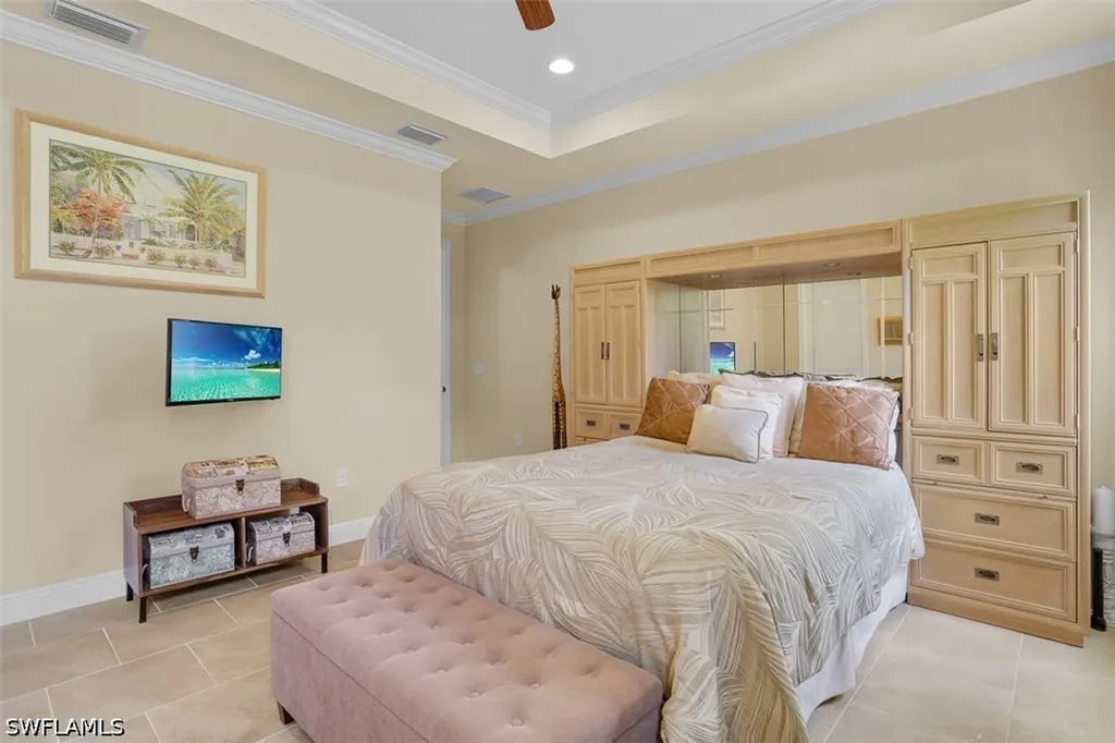 3865 Helmsman Drive Naples FL 34120