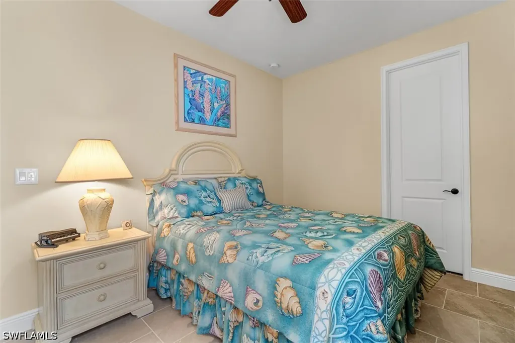 3865 Helmsman Drive Naples FL 34120