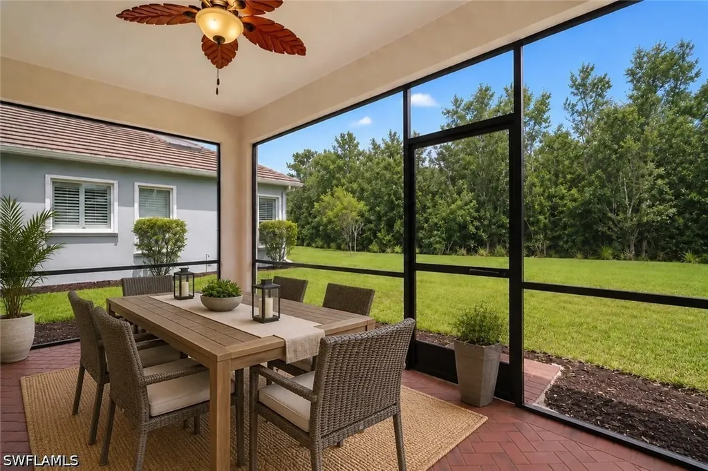 3865 Helmsman Drive Naples FL 34120