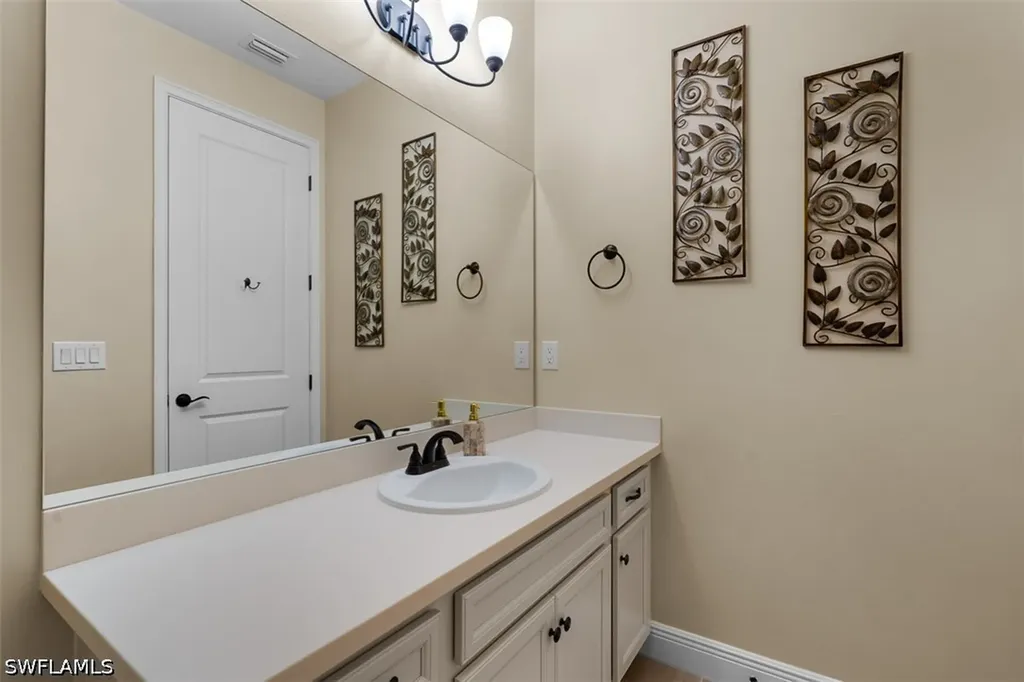 3865 Helmsman Drive Naples FL 34120