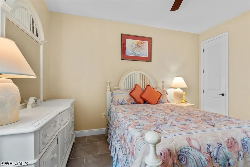 3865 Helmsman Drive Naples FL 34120