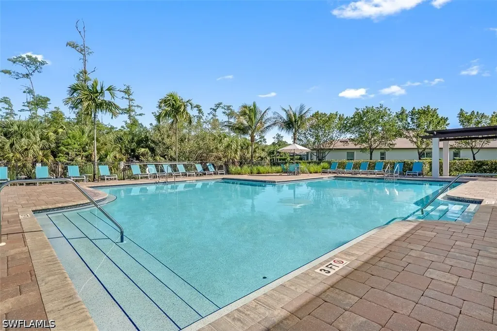 3865 Helmsman Drive Naples FL 34120