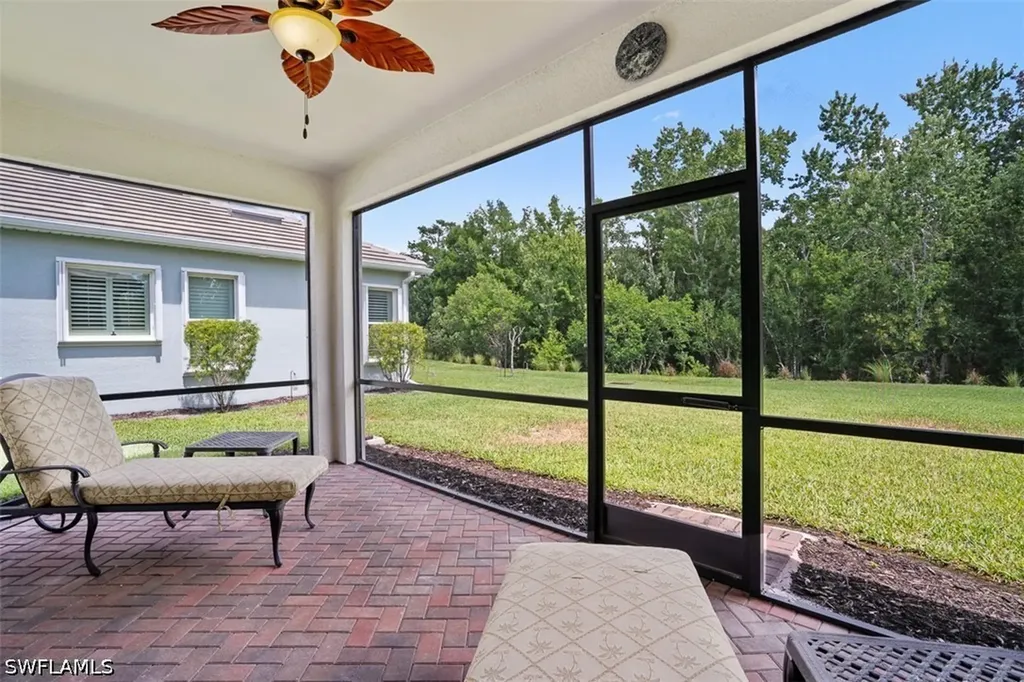 3865 Helmsman Drive Naples FL 34120