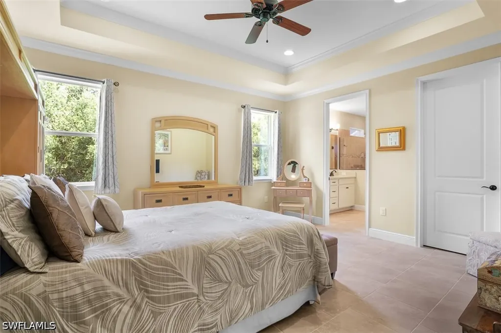 3865 Helmsman Drive Naples FL 34120