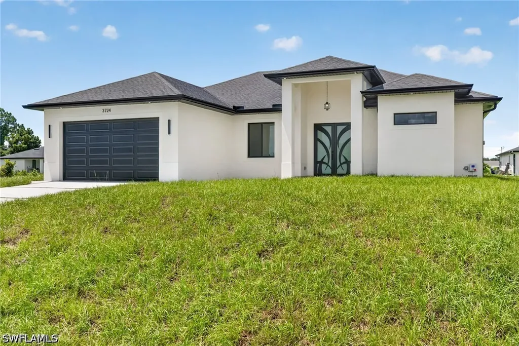 3724 7th Street SW Lehigh Acres FL 33976