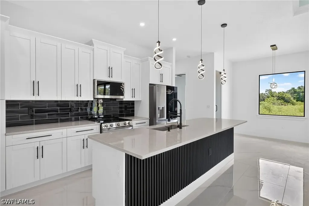 3724 7th Street SW Lehigh Acres FL 33976