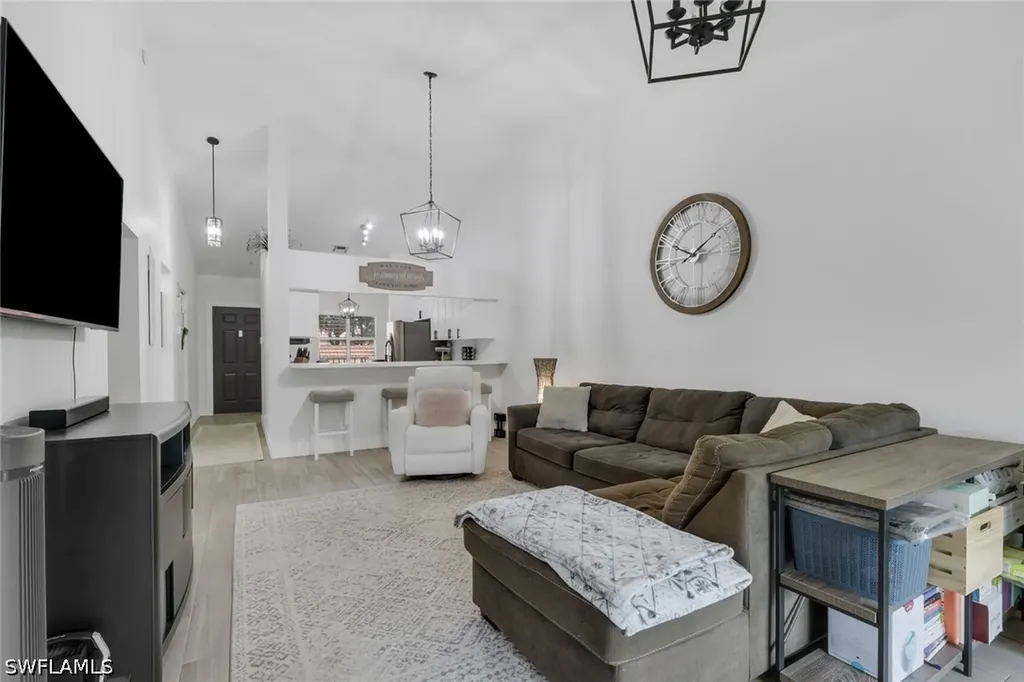 241 Robin Hood Circle Naples FL 34104