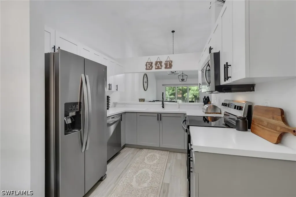 241 Robin Hood Circle Naples FL 34104