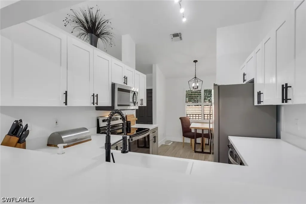 241 Robin Hood Circle Naples FL 34104