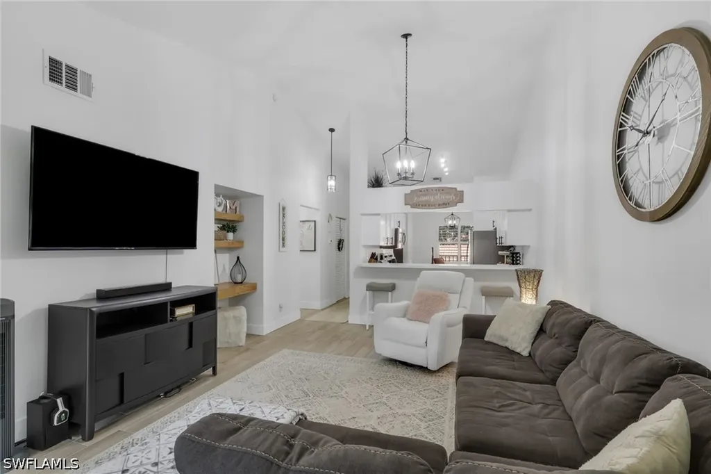 241 Robin Hood Circle Naples FL 34104