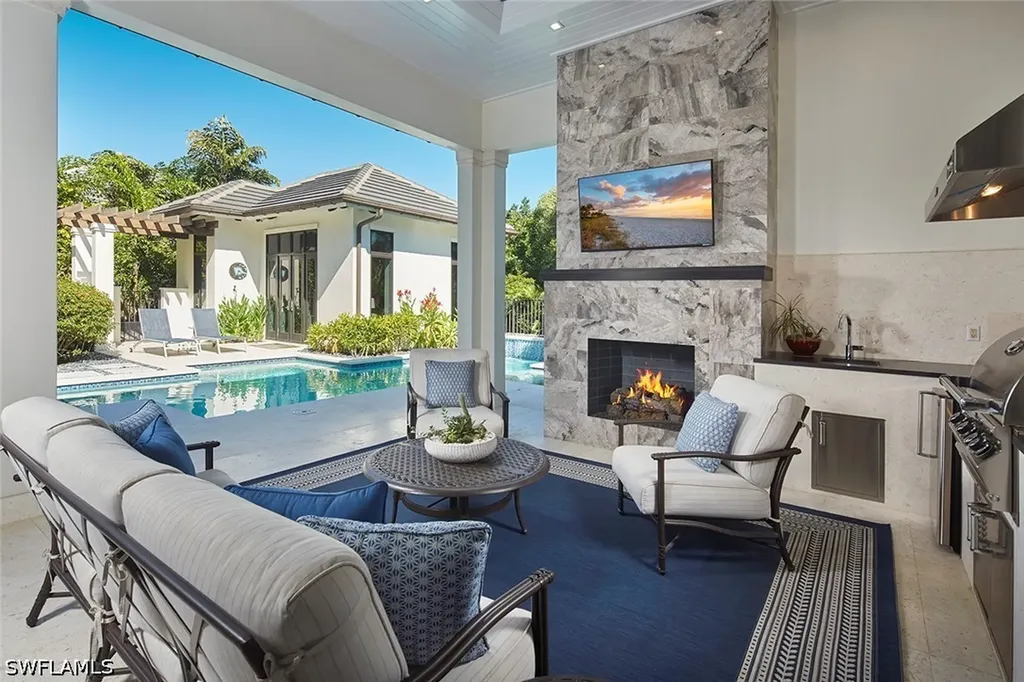 803 Shadow Lake Lane Naples FL 34108