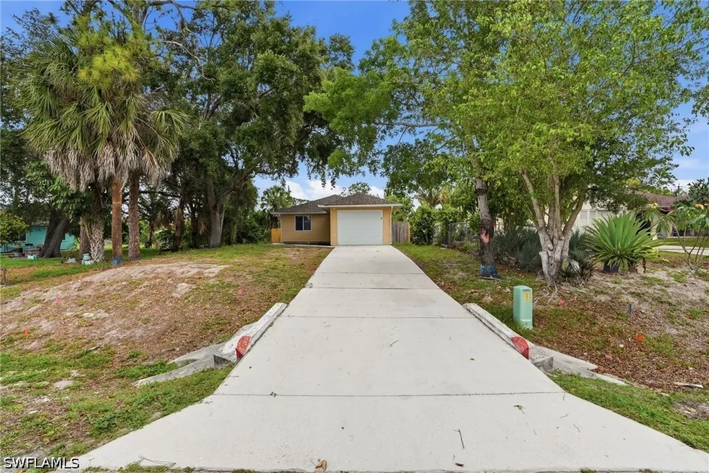 Bonita Springs FL, 26311 Coventry Lane, Unit 313