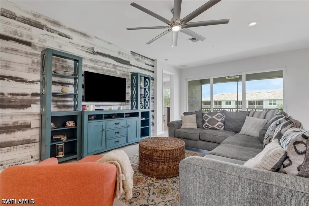 2665 Seychelles Circle Naples FL 34112