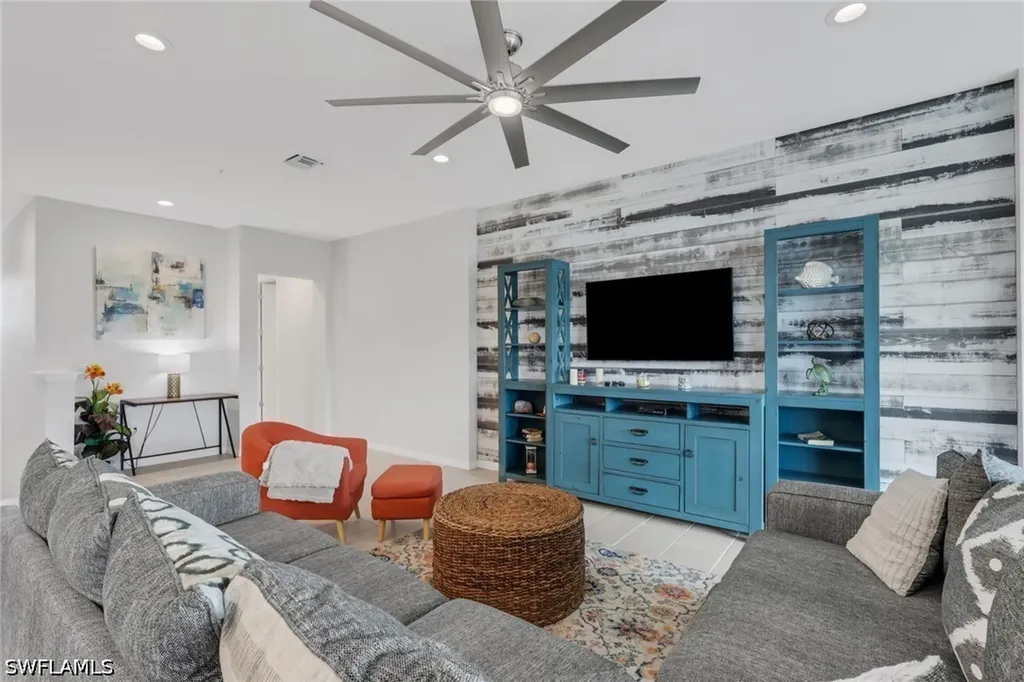 2665 Seychelles Circle Naples FL 34112