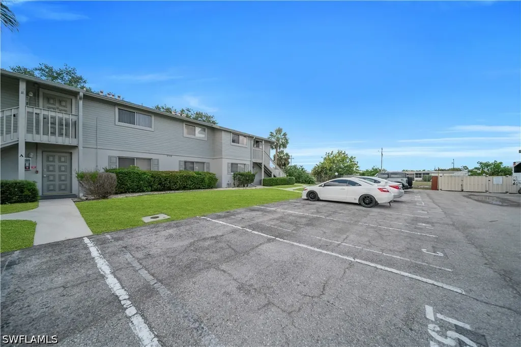 5745 Foxlake Drive North Fort Myers FL 33917