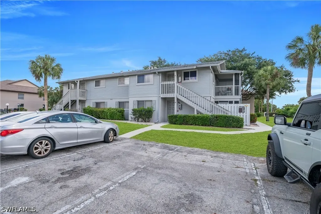 5745 Foxlake Drive North Fort Myers FL 33917