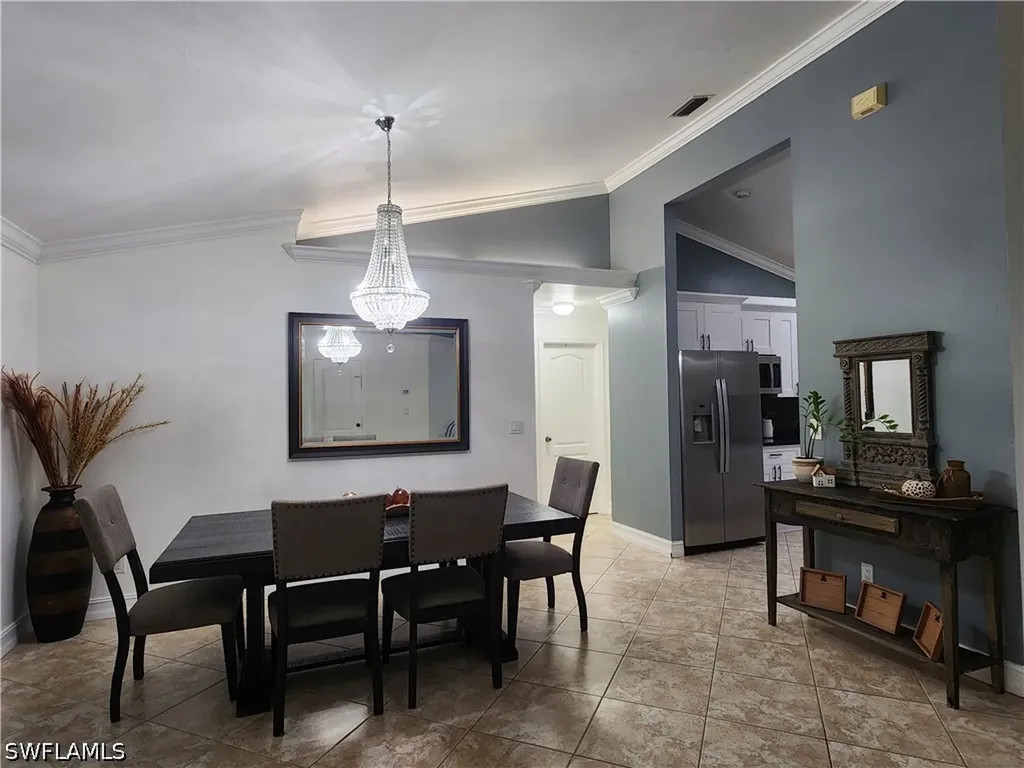111 2nd Street SE Naples FL 34117