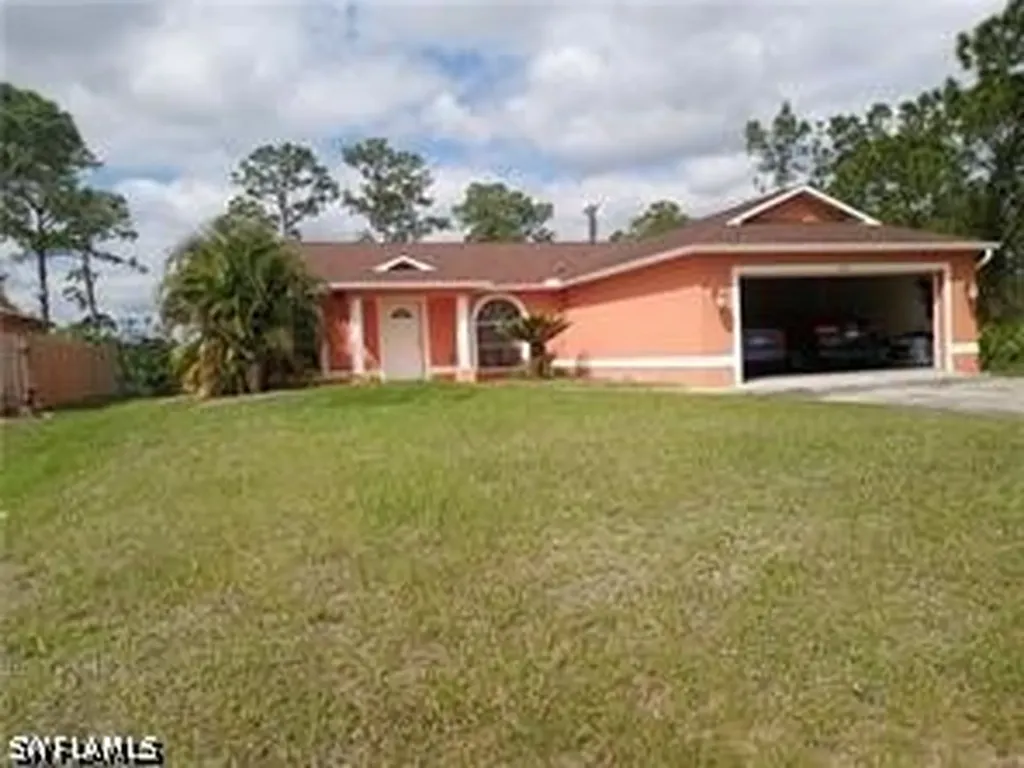 3875 Everglades Boulevard N Naples FL 34120