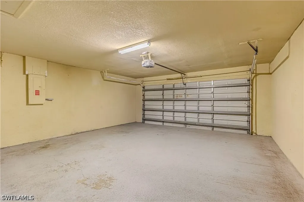 3875 Everglades Boulevard N Naples FL 34120