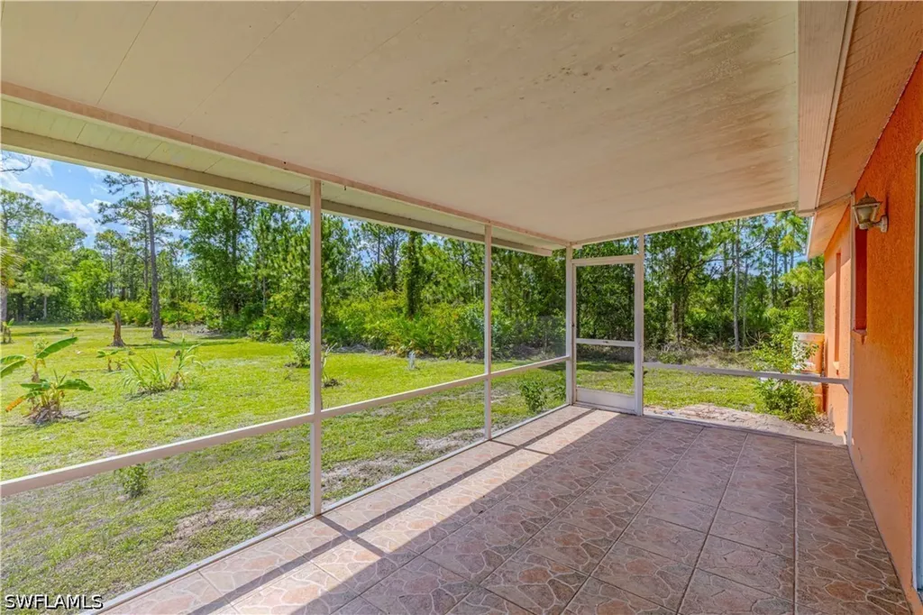 3875 Everglades Boulevard N Naples FL 34120