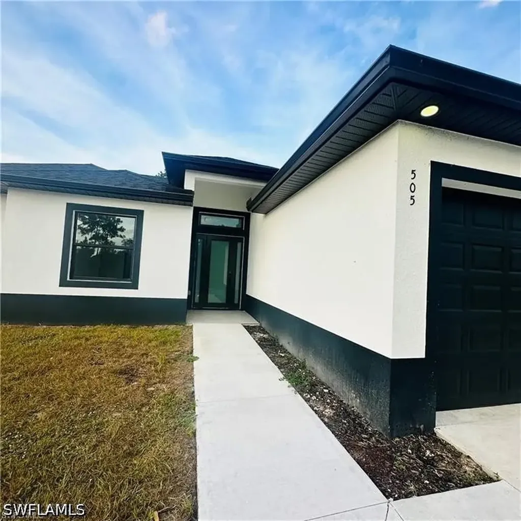 505 E 9th Street Lehigh Acres FL 33972