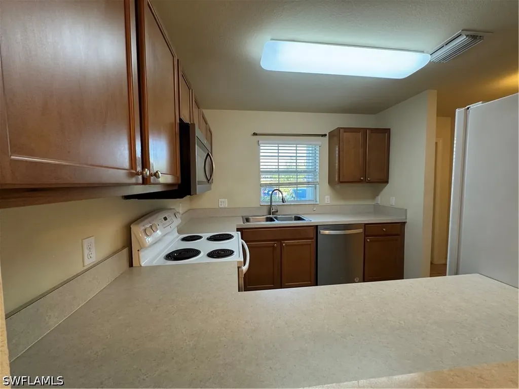 9093 Gervais Circle Naples FL 34120