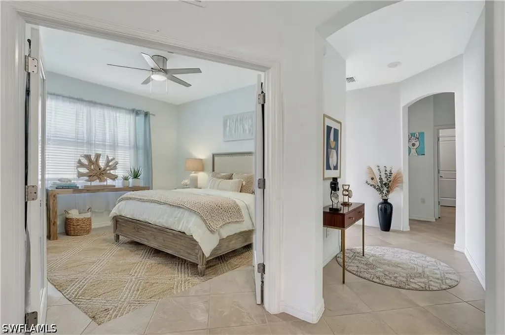 2567 Vine Avenue Naples FL 34120