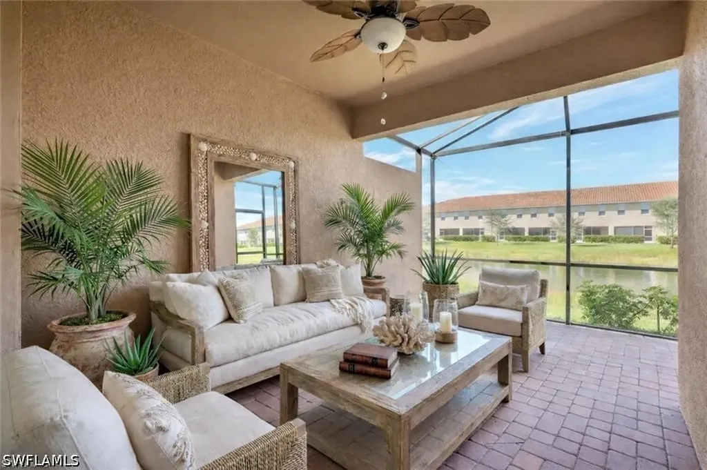 2567 Vine Avenue Naples FL 34120