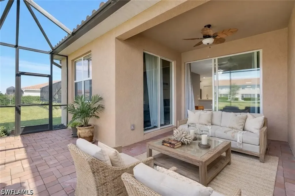 2567 Vine Avenue Naples FL 34120