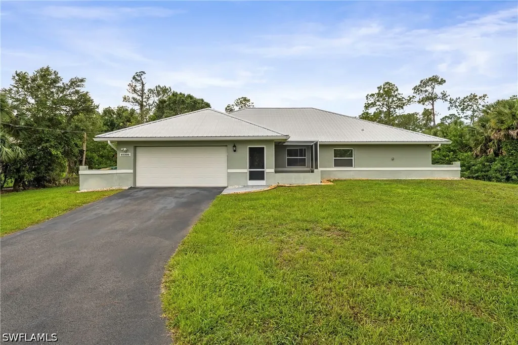 Naples FL, 4160 5TH Avenue SW