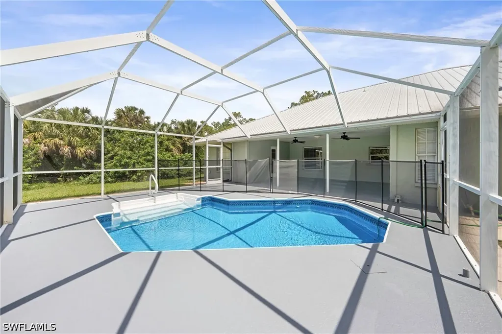 4160 5th Avenue SW Naples FL 34119