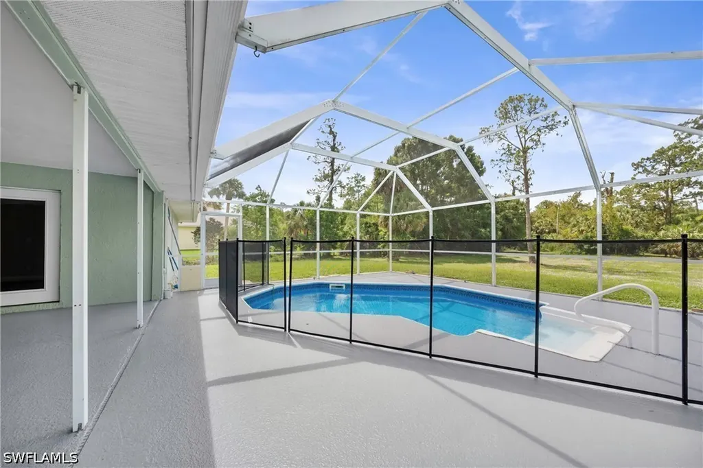 4160 5th Avenue SW Naples FL 34119