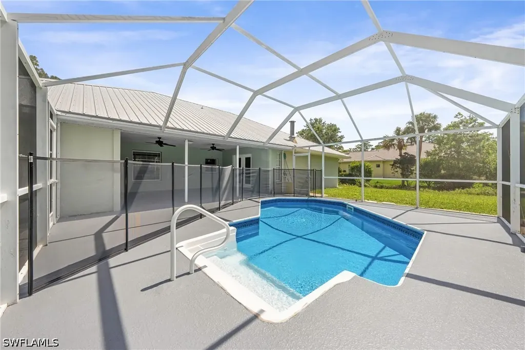 4160 5th Avenue SW Naples FL 34119