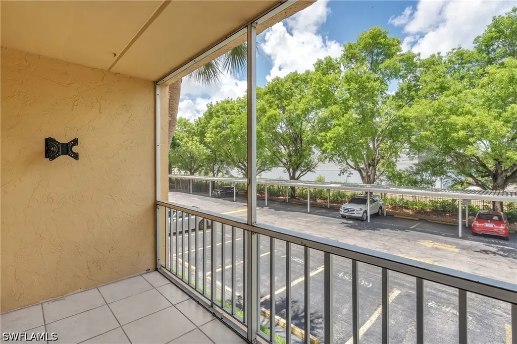 2366 E Mall Drive Fort Myers FL 33901