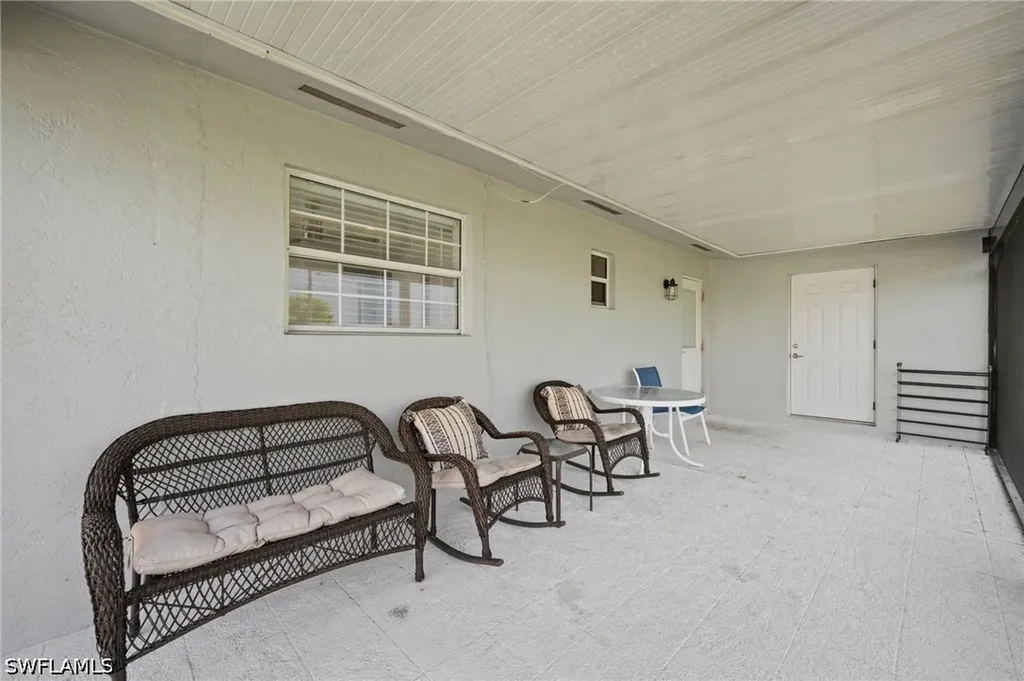 545 102nd Avenue N Naples FL 34108