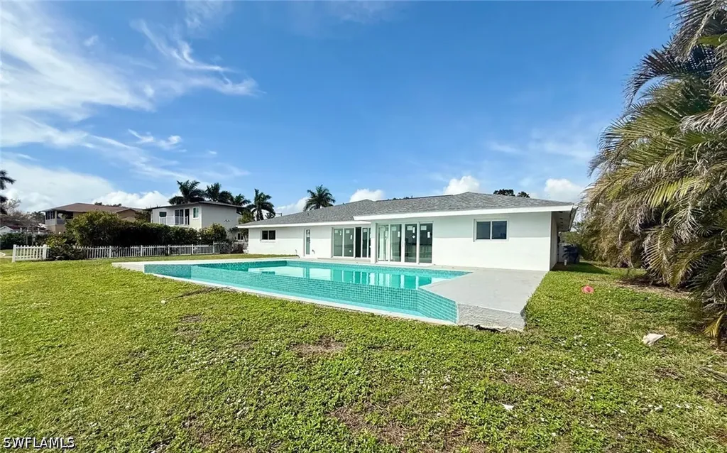 111 E North Shore Avenue North Fort Myers FL 33917