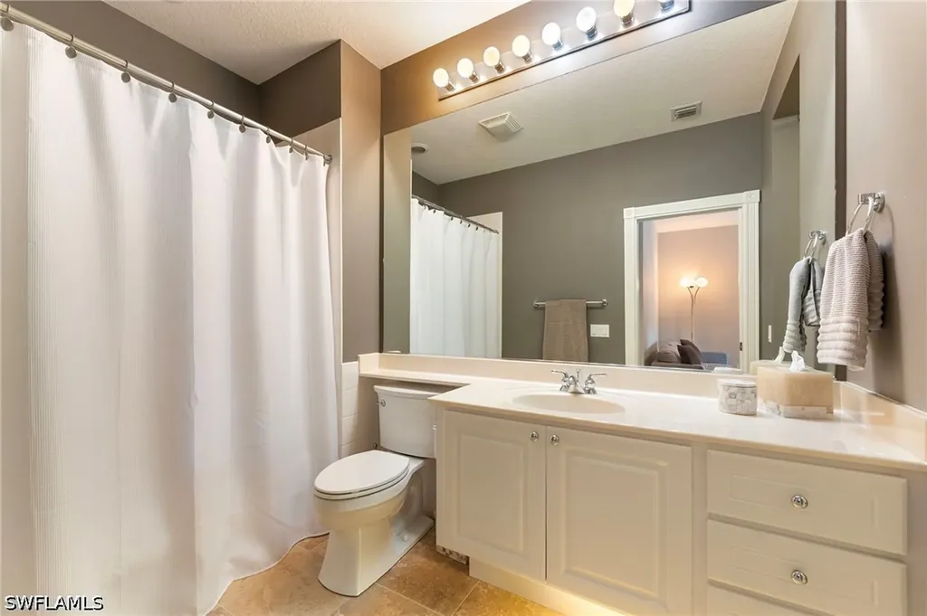 15107 Auk Way Bonita Springs FL 34135
