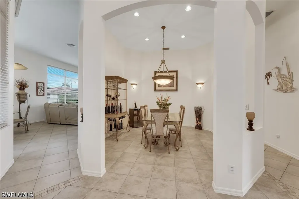 3201 Brookeview Court Naples FL 34120