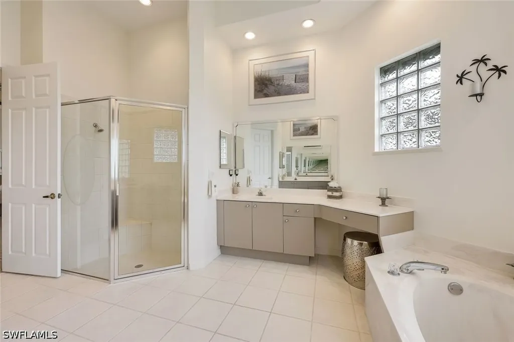 3201 Brookeview Court Naples FL 34120