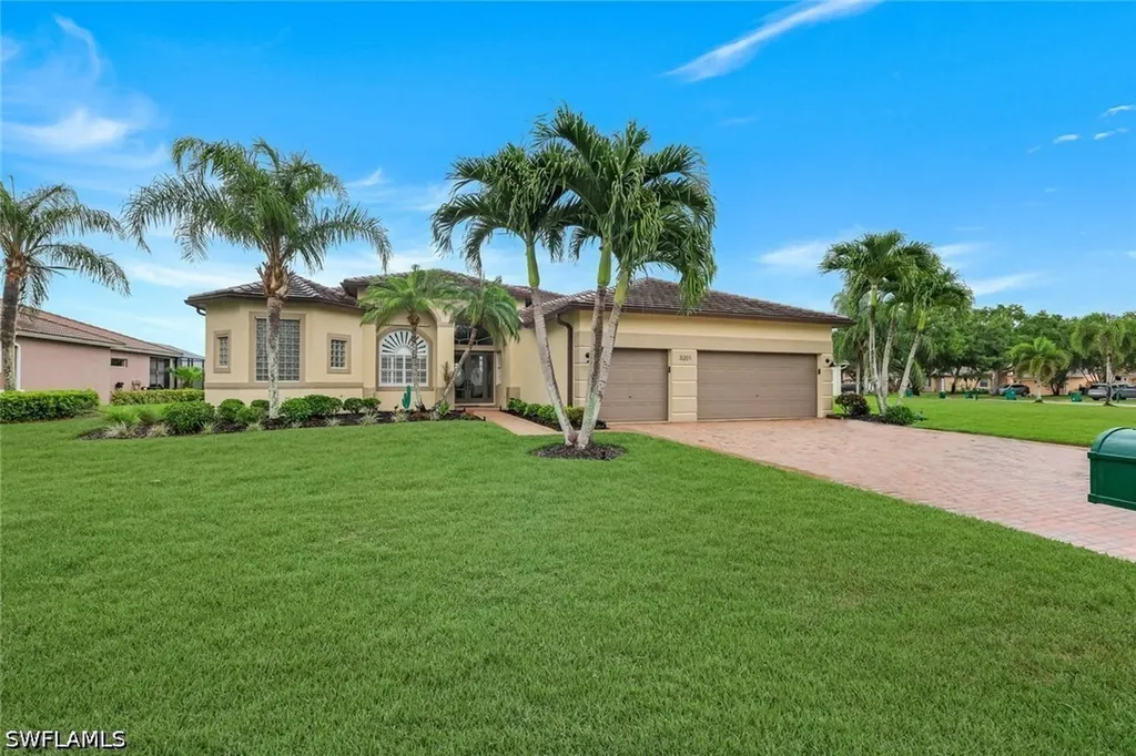 3201 Brookeview Court Naples FL 34120