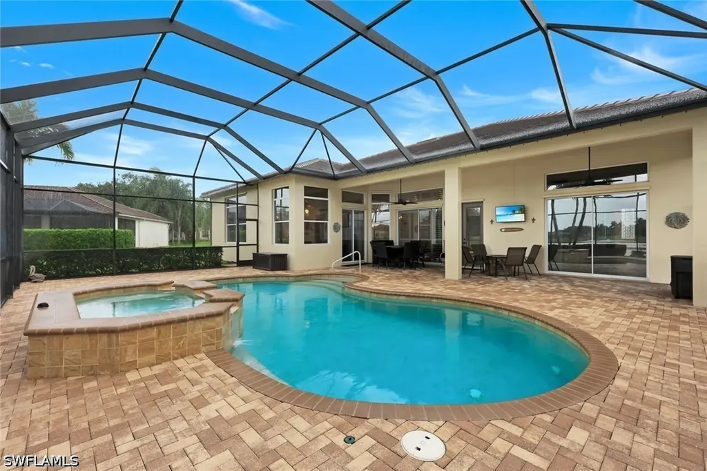 3201 Brookeview Court Naples FL 34120