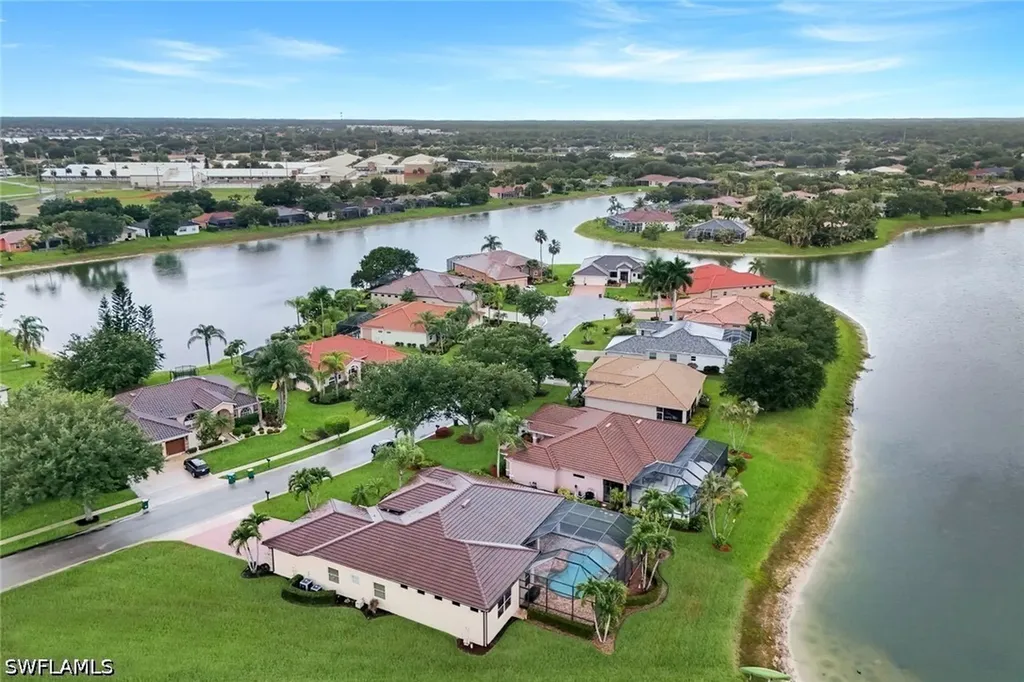 3201 Brookeview Court Naples FL 34120