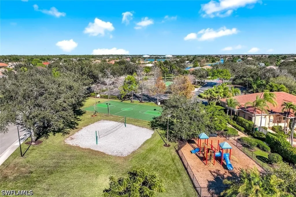 3201 Brookeview Court Naples FL 34120