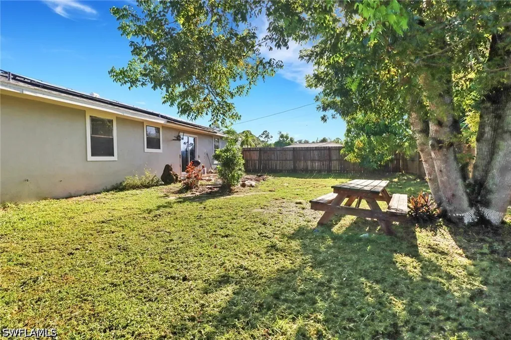 9104 King Road W Fort Myers FL 33967