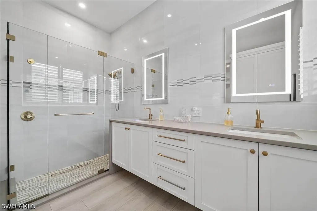 6597 Caldecott Drive Naples FL 34113
