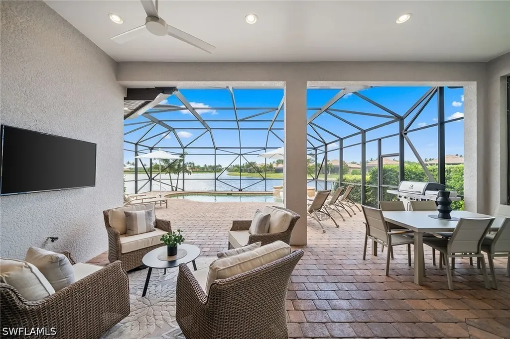 6597 Caldecott Drive Naples FL 34113